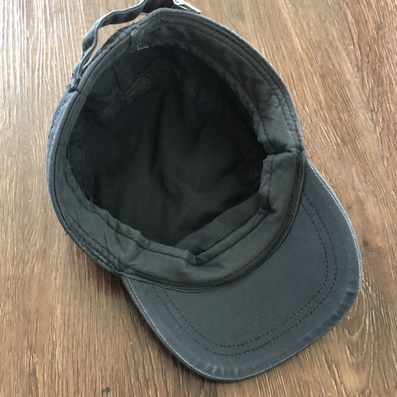 Wool hat colour pink and milky colour size small brand old navy - Picture 9 of 9